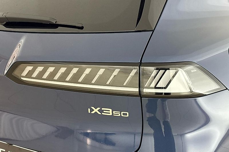 BMW iX3 50 xDrive - fotka 5 z 26