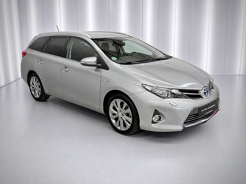 Toyota Auris 1.8 HYBRID e-CVT TS STYLE, KEY - fotka 3 z 18