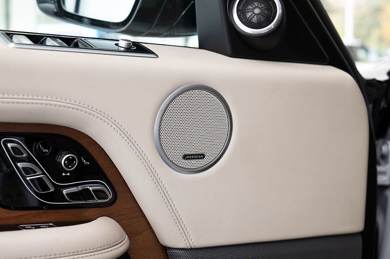 Land Rover Range Rover SDV8 Meridian/Pano/LED/Masážní - fotka 21 z 25