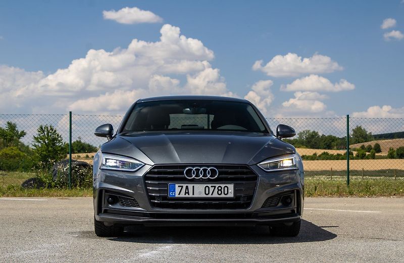 Audi A5 - fotka 2 z 19