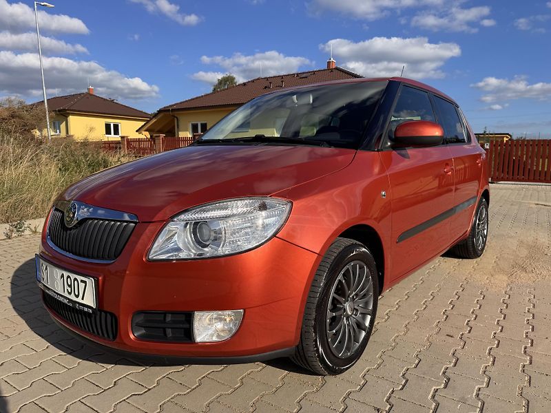 Škoda Fabia 1.4i 63Kw SPORT - fotka 2 z 23