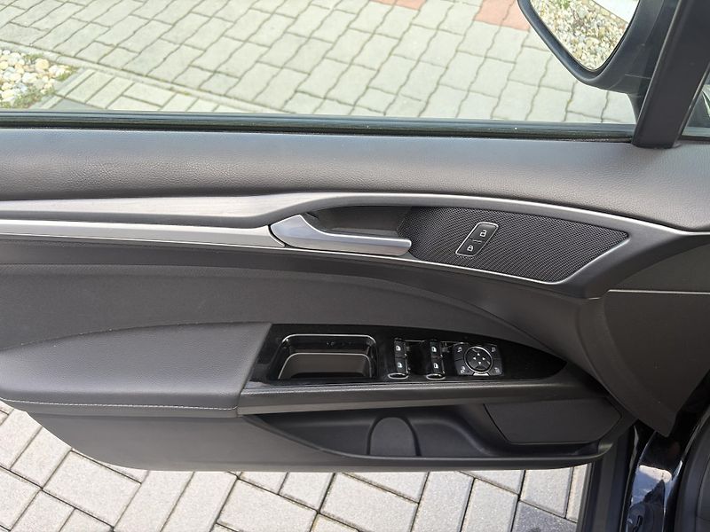 Ford Mondeo (2019) Ford Mondeo Combi 2019 - fotka 9 z 15