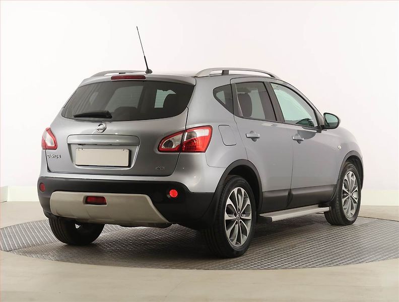 Nissan Qashqai (2010) 2.0 dCi, 4X4, Navi, Tempomat - fotka 5 z 20