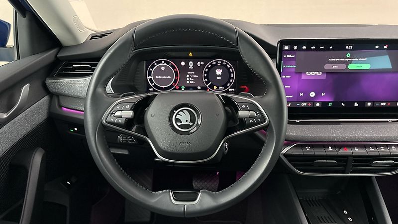 Škoda Octavia 2.0 TDI DSG Top Selection Comb - fotka 9 z 29