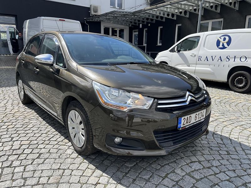 Citroën C4 (2011) 1.6 HDI 90k Collection Euro 5 - fotka 7 z 17