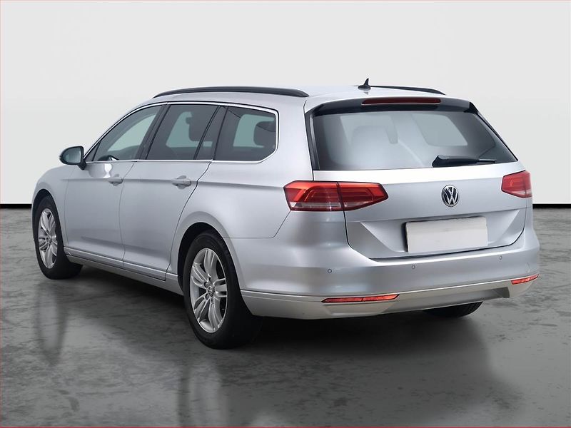 Volkswagen Passat (2015) Comfortline 2.0 TDI, Automat - fotka 4 z 16