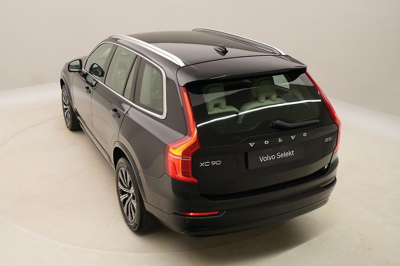 Volvo XC90 B5 AWD CORE AUT CZ 7M - fotka 19 z 63
