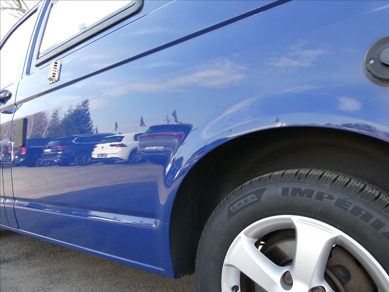 Volkswagen T5 California 2,5 TDi 96kW obytný vůz - fotka 15 z 49