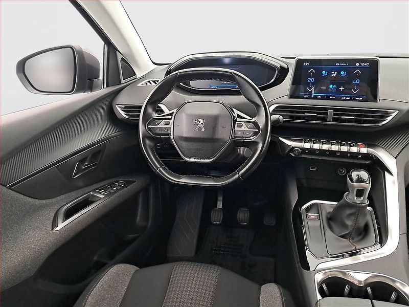 Peugeot 5008 (2018) PureTech 130, 7 míst - fotka 7 z 20