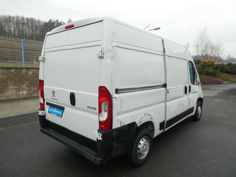 Peugeot Boxer 2,2D 96kW  - fotka 3 z 10