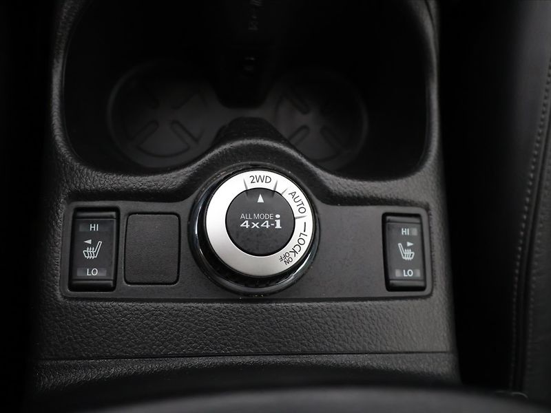 Nissan X-Trail 1,6 dCi 130kw 4WD Kůže Panoram - fotka 26 z 35