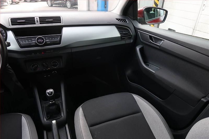 Škoda Fabia (2016) 1.2 TSI, ČR,1.maj, Serv.kniha - fotka 8 z 14
