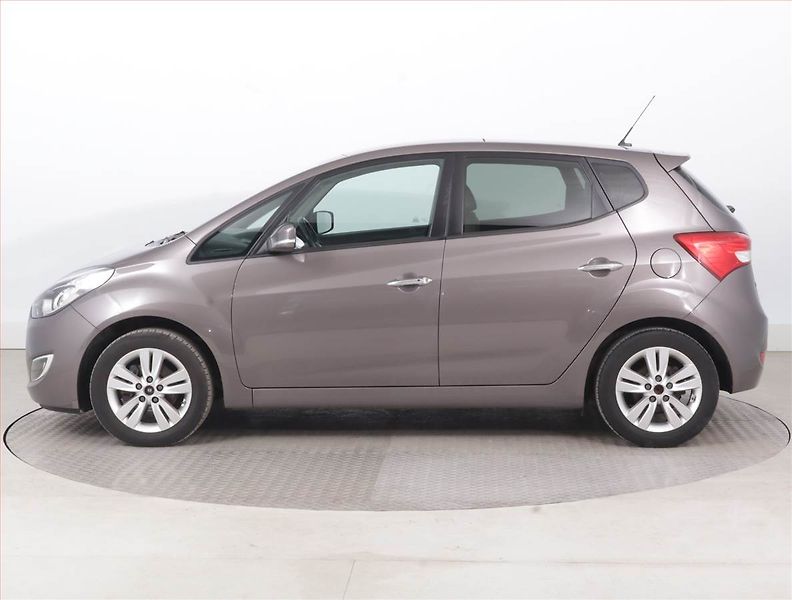 Hyundai ix20 (2014) 1.6 CVVT, Serv.kniha, Kůže - fotka 3 z 16