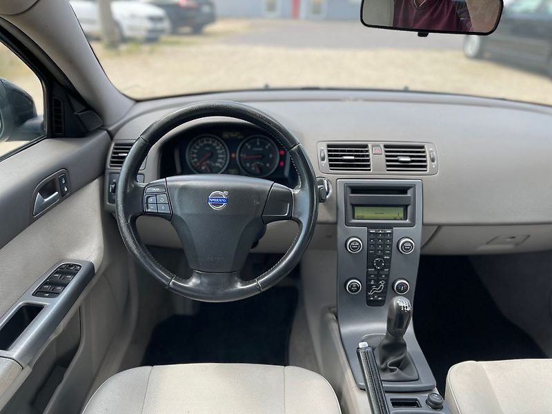 Volvo S40 1.6D 84KW*NOVÉ VSTŘIKY* - fotka 21 z 28