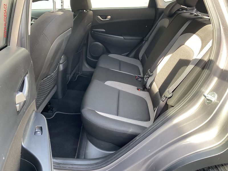 Hyundai Kona (2018) 1.0 T-GDi, Navi, kamera - fotka 10 z 20