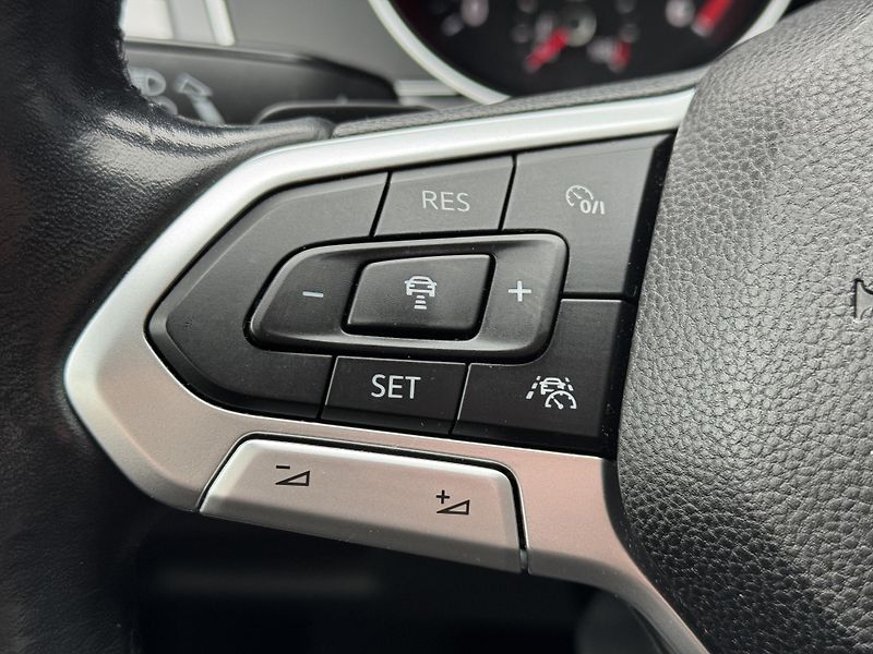 Volkswagen Passat (2020) 2.0TDi 140kW DSG Business, RZV - fotka 23 z 41