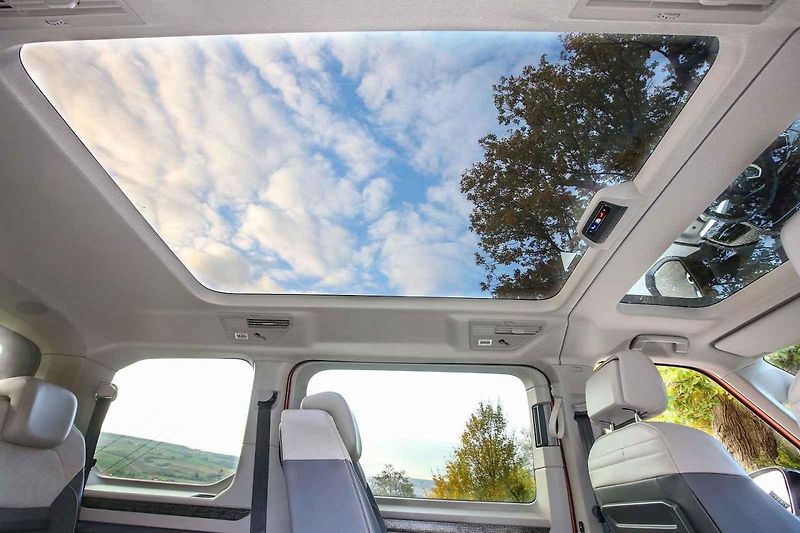 Volkswagen Multivan T7 jsme mohli otestovat na německých silnicích