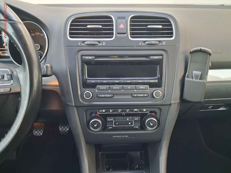 Volkswagen Golf (2013) 1.4 TSi, Match, Webasto - fotka 12 z 17