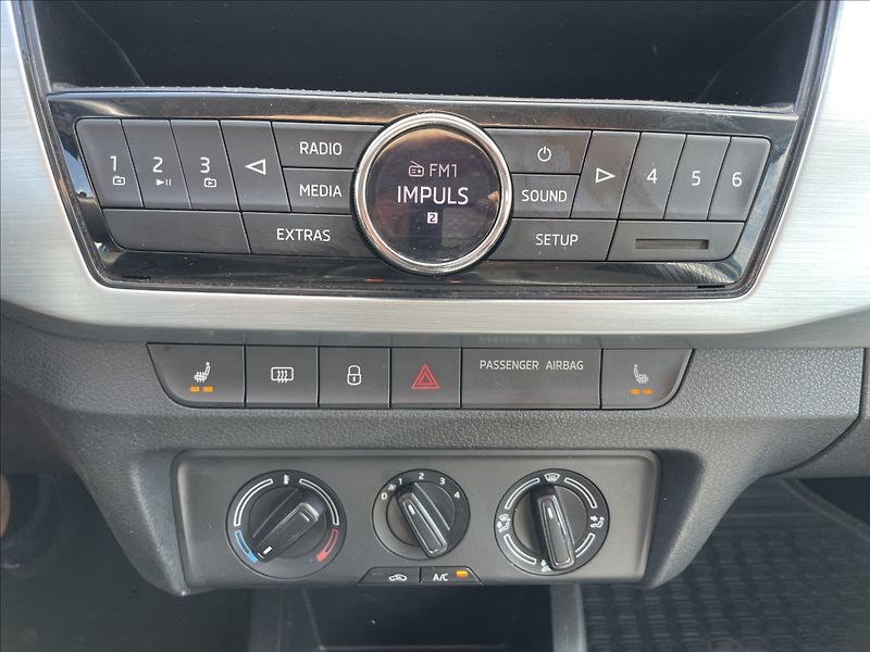 Škoda Fabia 1,2 TSi 66kw Ambiente Tažné Te - fotka 17 z 34