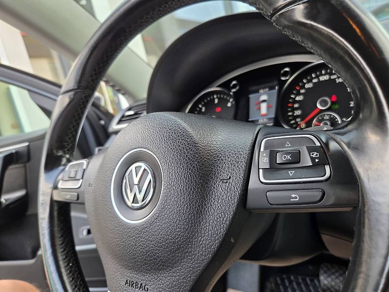 Volkswagen Passat (2014) 2.0 TDI DSG - fotka 15 z 45