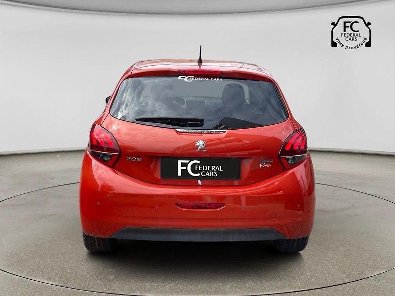 Peugeot 208 (2017) ALLURE 1.2 PureTech 110k S&S M - fotka 5 z 14