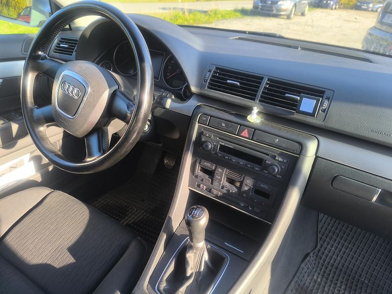 Audi A4 1,9TDI BEZ DPF,KRÁSNÁ,SERVISKA - fotka 10 z 29