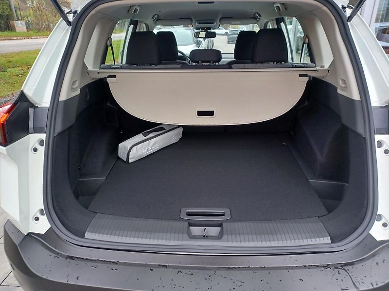 Nissan X-Trail (2026) 1.5VC-T ACENTA+Comfort Pack - fotka 17 z 17