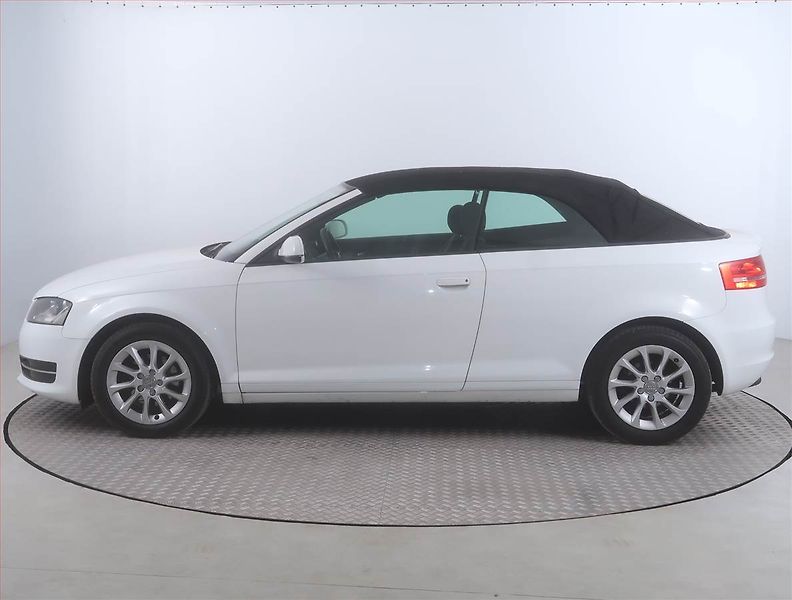 Audi A3 (2011) 1.2 TFSI, Park. senzory - fotka 18 z 18