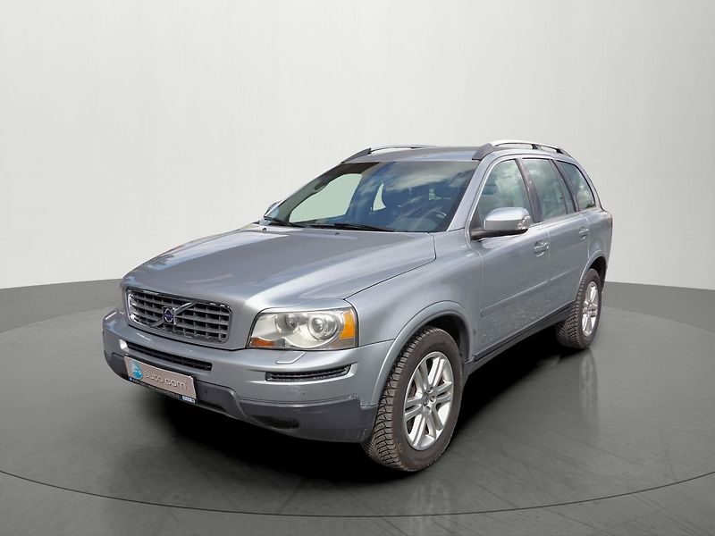 Volvo XC90 2.4D5 136kW AWD Summum Xenon - fotka 1 z 24