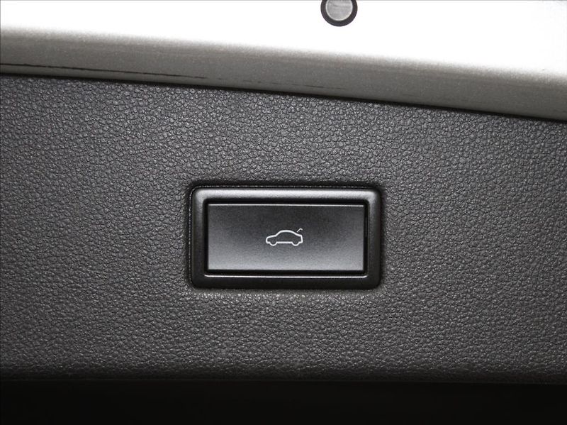 Seat Tarraco 2,0 TSi 190k.DSG 4x4 7-míst ČR - fotka 23 z 26