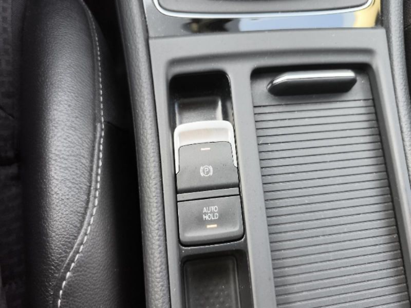 Volkswagen Golf 2.0 TDi 4x4 - fotka 21 z 25