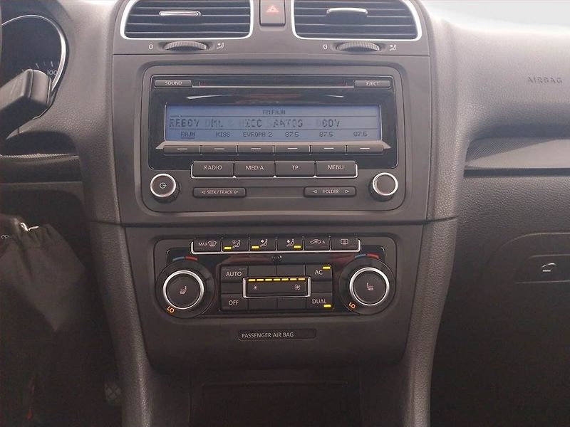 Volkswagen Golf (2010) Comfortline 1.4 TSI - fotka 12 z 19