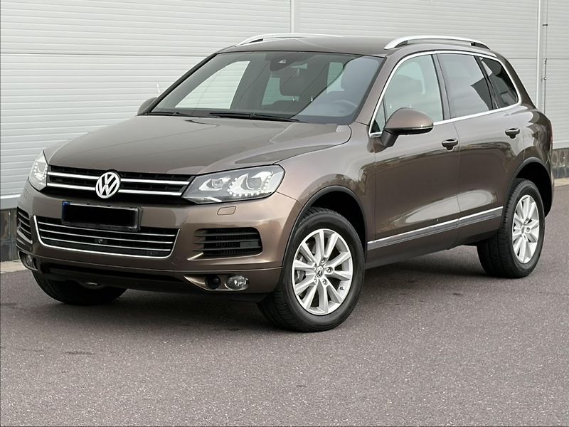 Volkswagen Touareg (2011) 180kW/PLNÝ SERVIS/N.ROZVODY/ - fotka 1 z 22