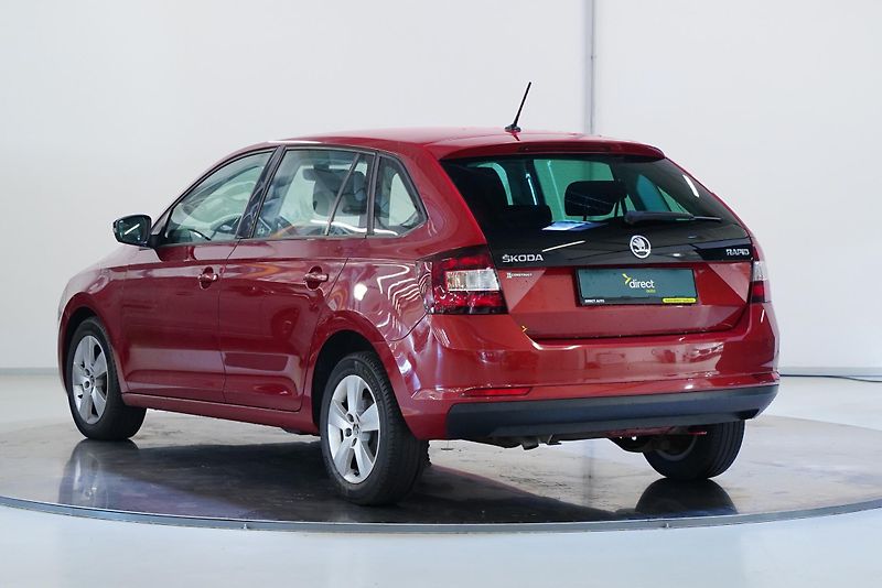 Škoda Rapid - fotka 7 z 25