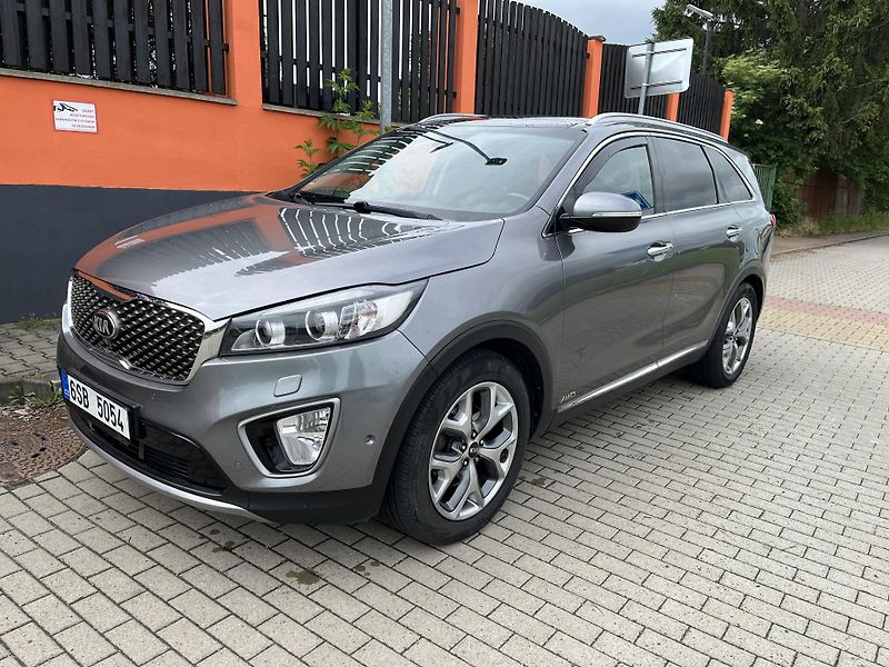 Kia Sorento 2.2 CRDi Platinum 4x4 Automat - fotka 1 z 33