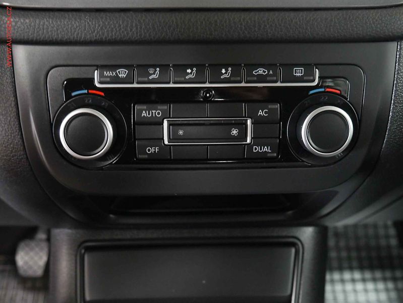 Volkswagen Tiguan (2011) 1.4 TSI, ČR, AC, temp - fotka 16 z 19