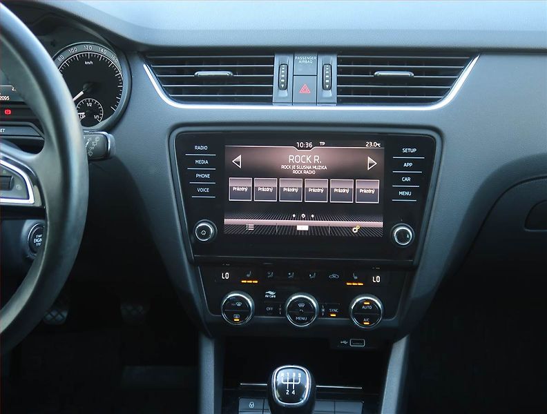 Škoda Octavia (2018) Style 1.6 TDI, ČR,1.maj, Kůže - fotka 12 z 23