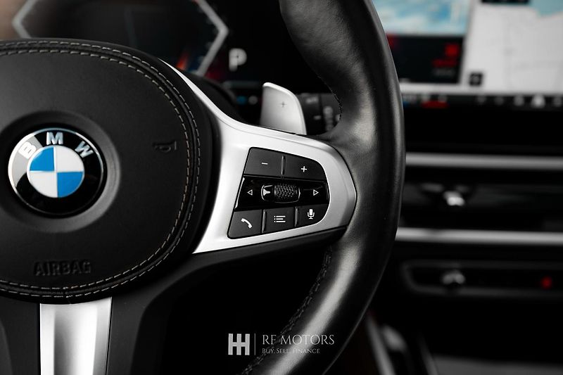 BMW X5 (2024) xDrive40i mHEV 280kW - fotka 46 z 55