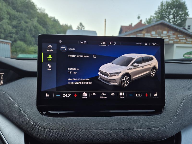 Škoda Enyaq 150kw, iV80 19ALU SOH 97% - fotka 22 z 46