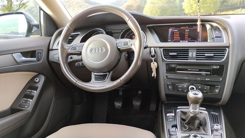 Audi A5 (2012) AUDI TFSI 1,8, B8 - fotka 7 z 8