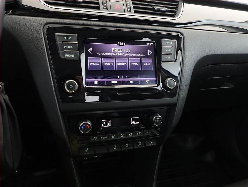Škoda Rapid (2018) Style 1.0 TSI, Park. senzory - fotka 10 z 16