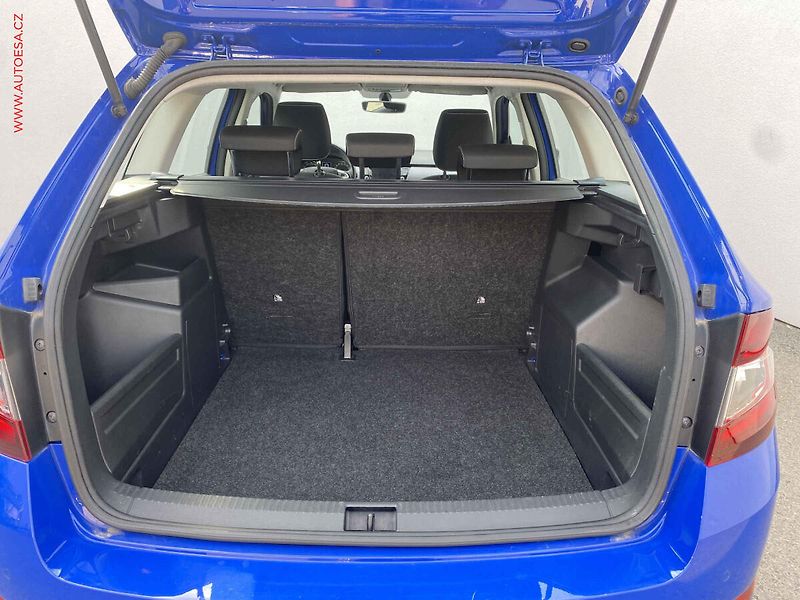 Škoda Fabia (2019) 1.0TSi, ČR, Style, LED - fotka 7 z 17