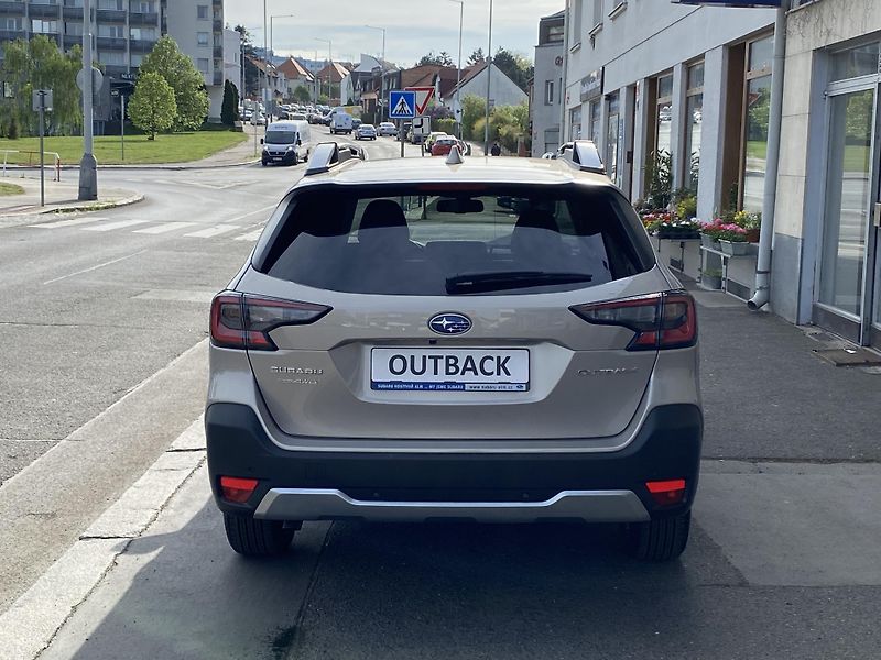 Subaru Outback (2025) 2.5i-Touring EyeSight -2025,5 - fotka 5 z 20