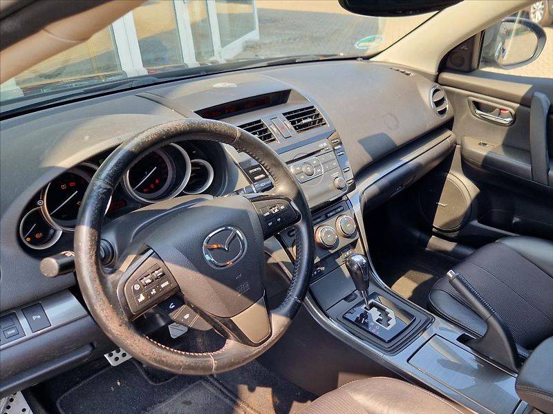 Mazda 6 2,0 i 114kW AUTOKLIMA VÝHŘEV - fotka 18 z 27