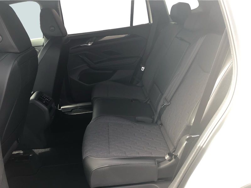 Volkswagen Tayron People 1,5 TSI 150 kW eHybrid - fotka 12 z 30