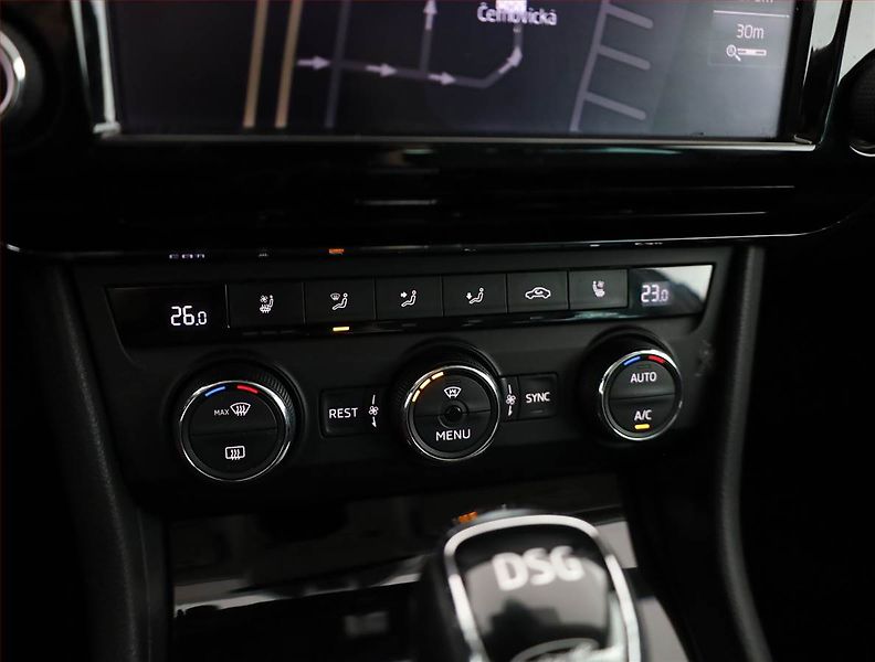 Škoda Superb (2017) 2.0 TDI, 4X4, Automat - fotka 10 z 20