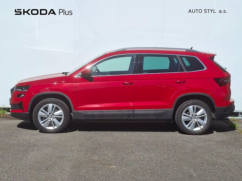 Škoda Karoq (2025) Top Selection 1,5 TSI 110 kW D - fotka 3 z 23