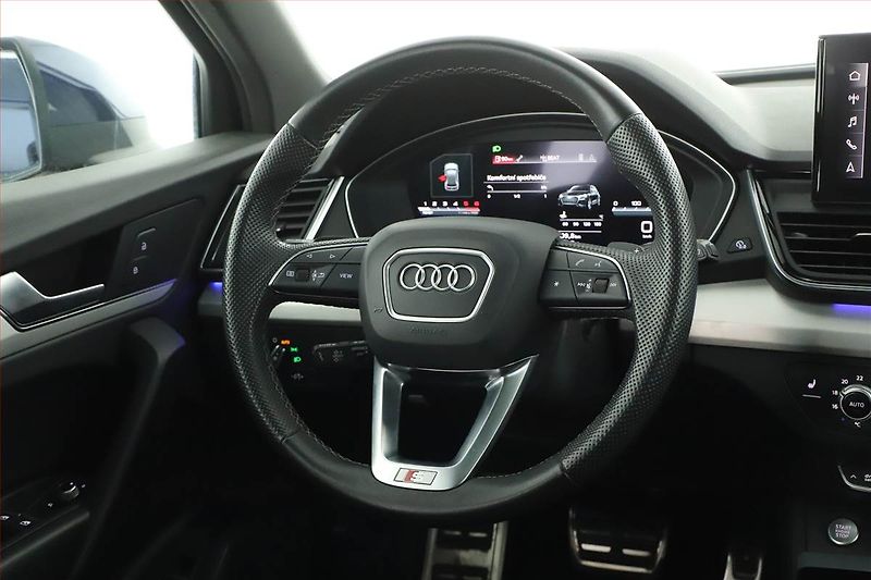 Audi Q5 (2022) 40 TDI - fotka 17 z 19