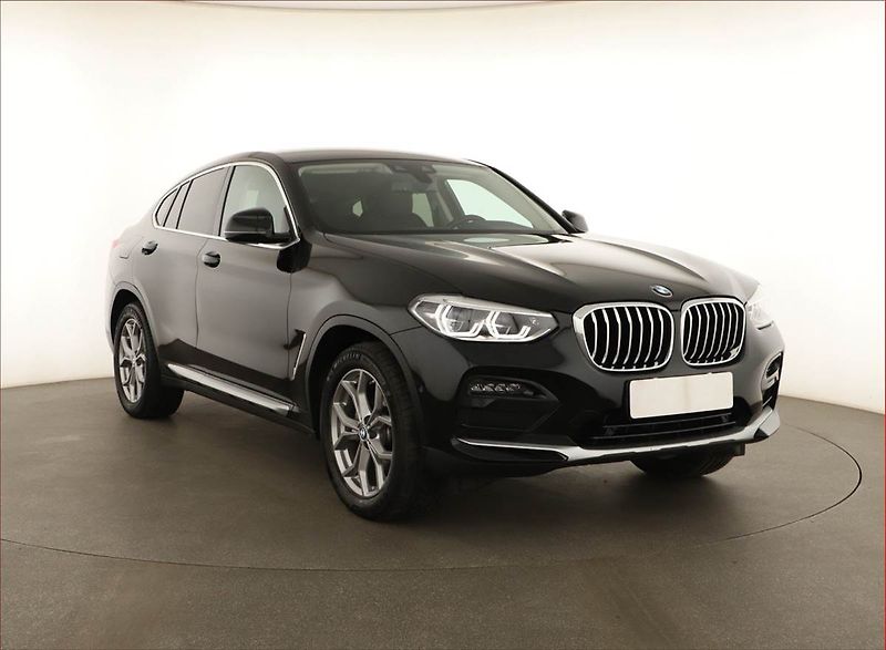 BMW X4 (2021) xLine xDrive20d - fotka 1 z 18