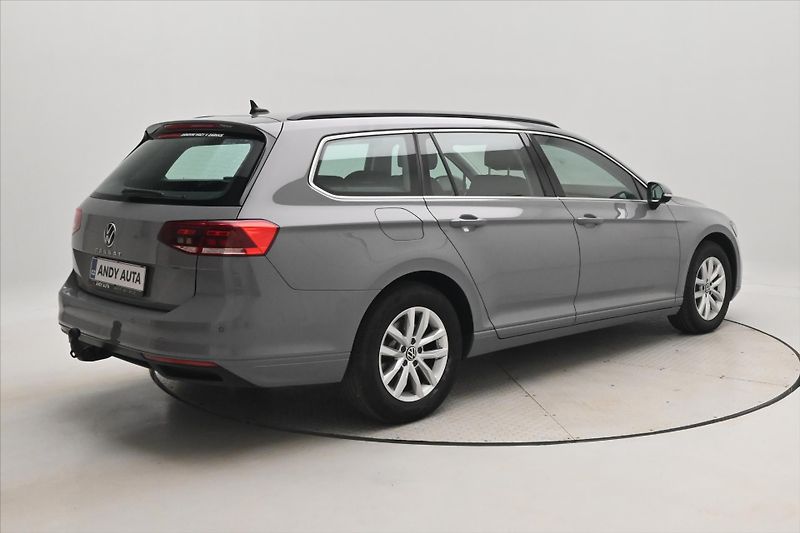 Volkswagen Passat 2,0 TDI 110kW DSG Business Zár - fotka 5 z 32